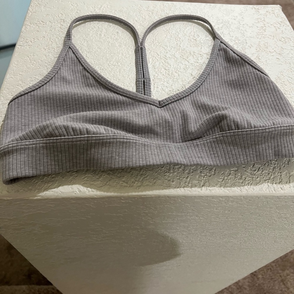 ALO Yoga Gray Ribbed Sports Bra